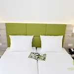 Am Kurpark 4* ברילון
