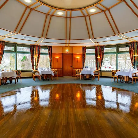 Hotel Am Kurpark 4*