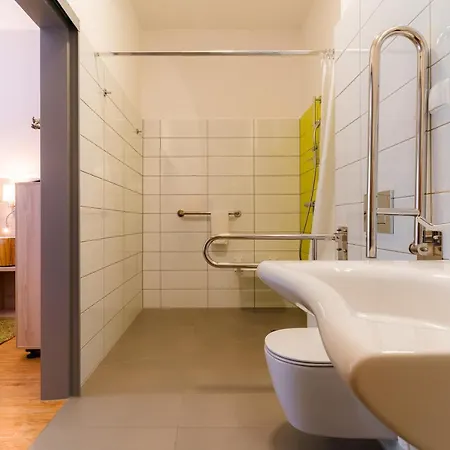 Am Kurpark 4* بريلون