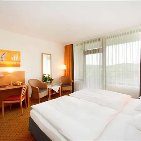 Am Kurpark فندق 4*